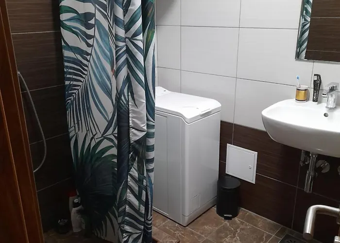 Δωμάτια σε οικογενειακή κατοικία For Women Or Couples